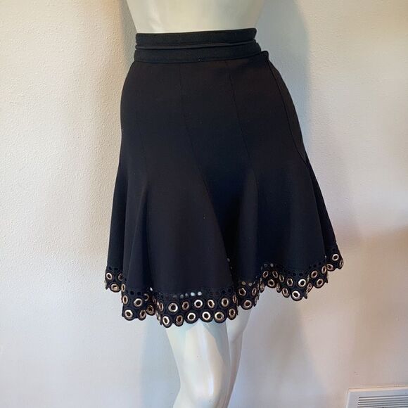 ELIE TAHARI Christina flare gored grommets skirt Black Size 8 - Picture 1 of 16